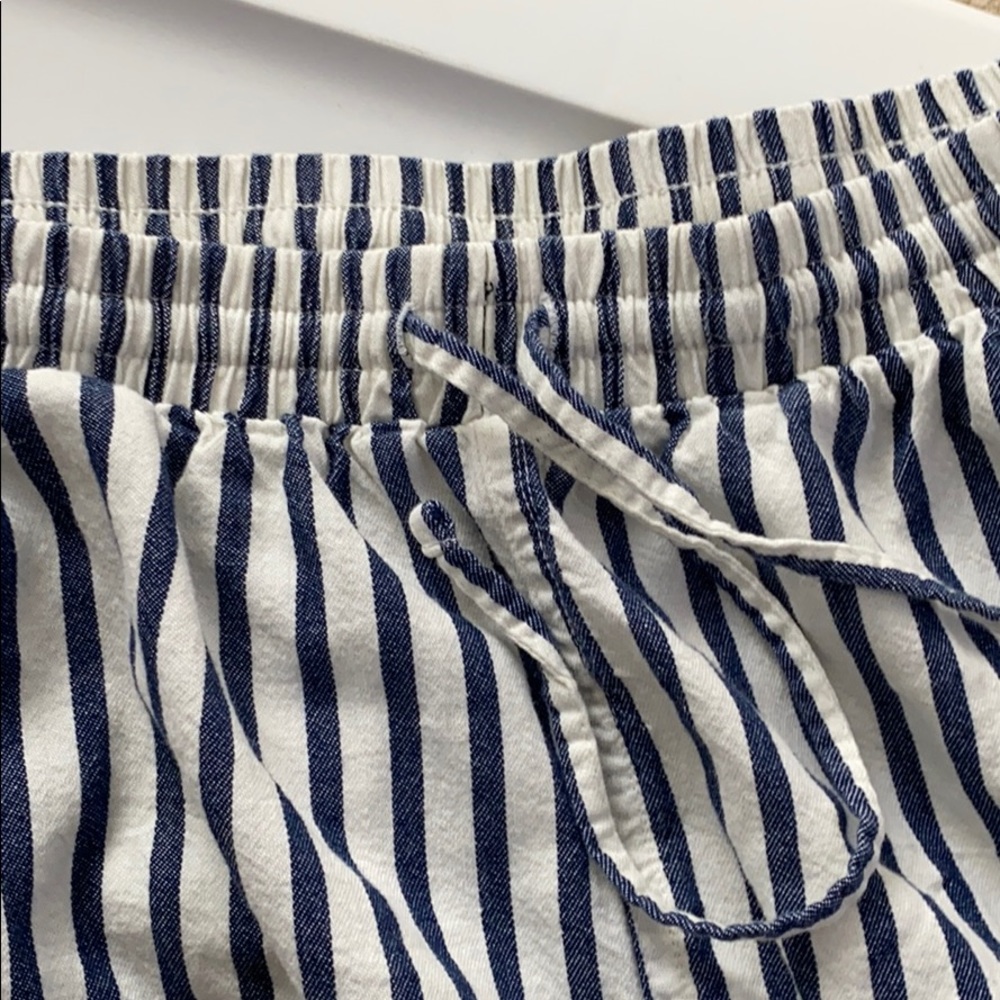 Shorts - Picture 4 of 4